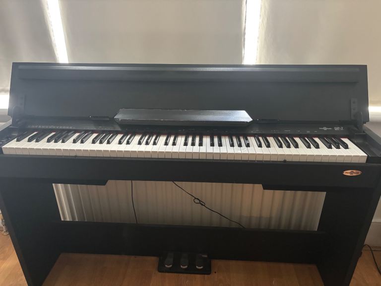 Gear4music DP-7 Compact Digital Piano - Good Condition