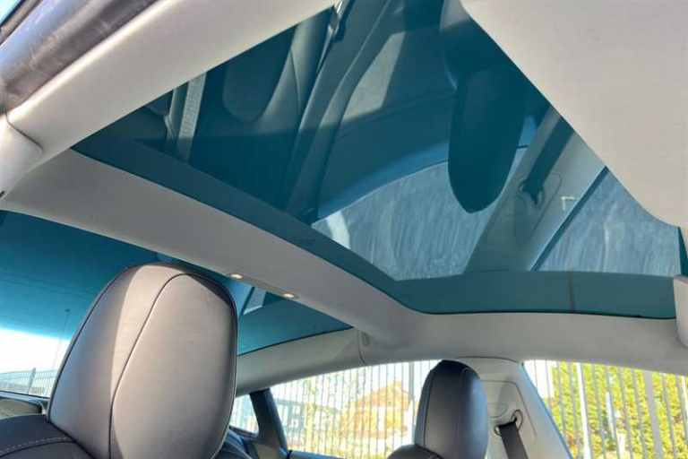 2021 Tesla Model 3 (Dual Motor) Long Range Saloon 4dr Electric Auto 4WDE (346 ps) Saloon Electric...