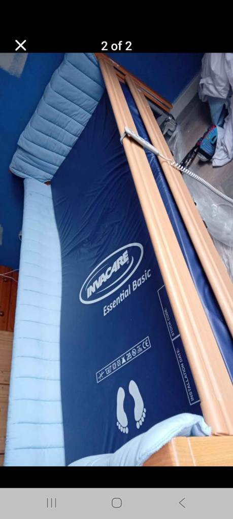 Hospital profling bed adjustable great condition 