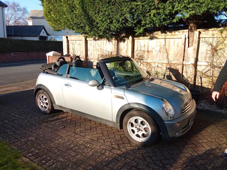 Mini, CONVERTIBLE, Convertible, 2006, Manual, 1598 (cc), 2 doors