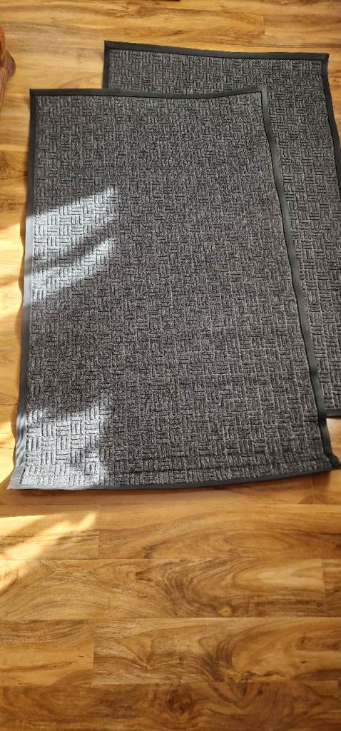 2 polypropylene rubber backed entrancee mat