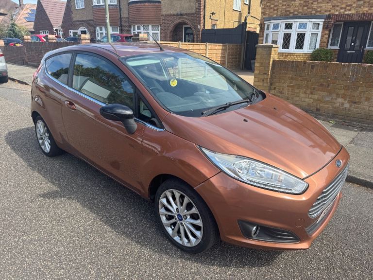 Ford fiesta Automatic 2013 bargain 