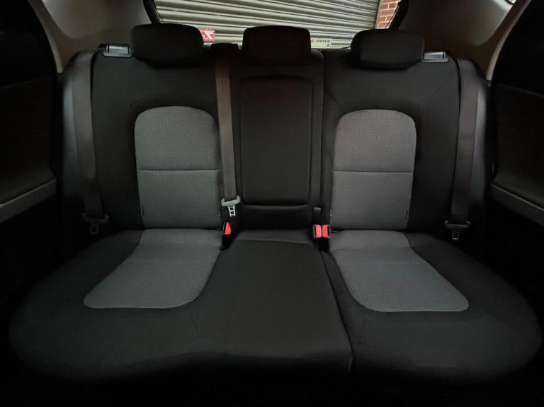 KIA CEED 1.6 CRDi 2 Euro 6 (s/s) 5dr 2015