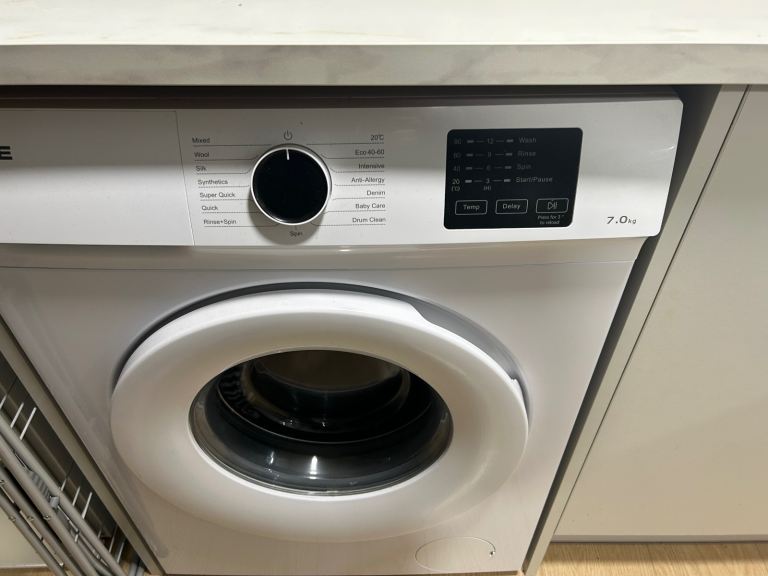 HYVE 7kg Washing Machine – Good Condition