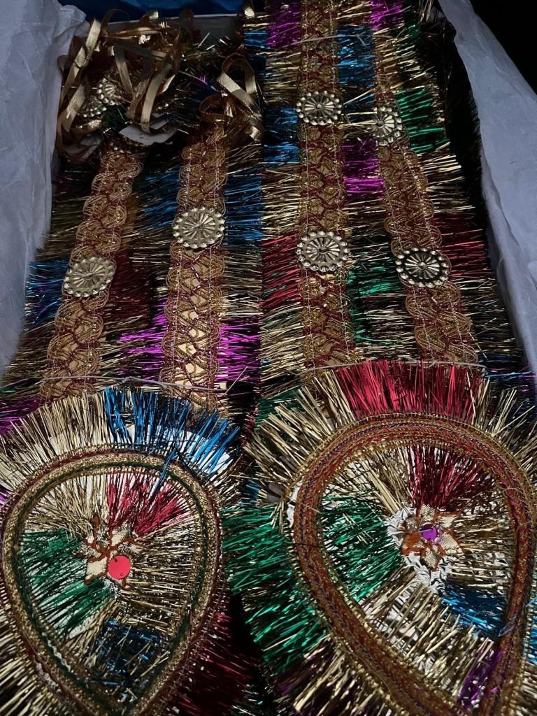 Colourful neck wedding garland 