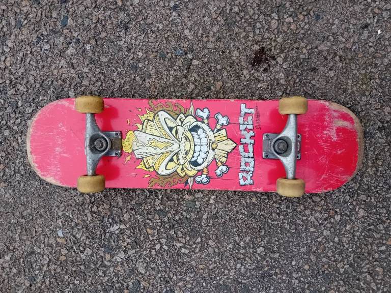Rocket Skateboard 