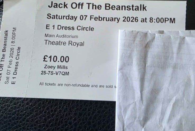 A adult pantomime jack of the  Been  stork 