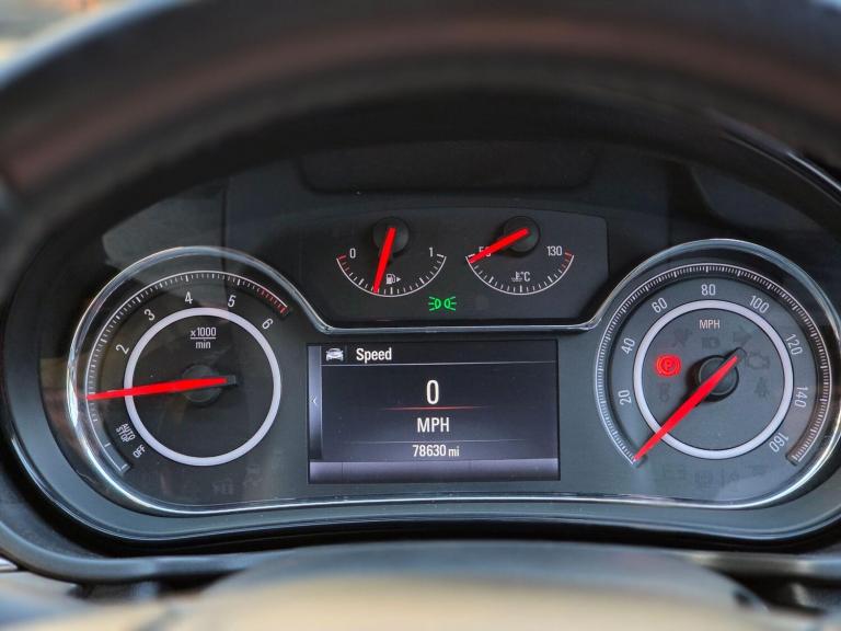 2013 Vauxhall Insignia 2.0 CDTi ecoFLEX Design Nav 5dr [Start Stop] HATCHBACK DIESEL Manual