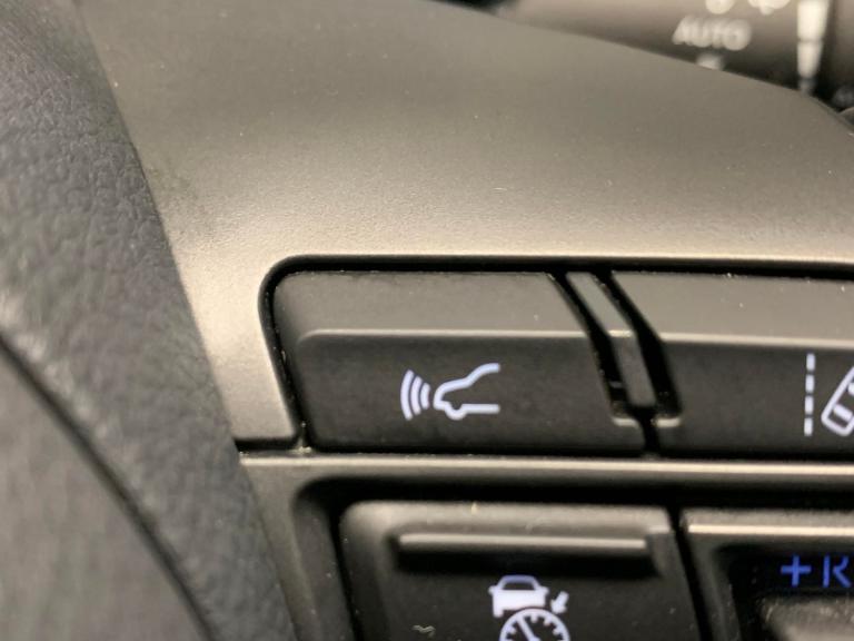 2024 Toyota Yaris Cross 1.5 VVT-h Icon SUV 5dr Petrol Hybrid E-CVT Euro 6 (s/s) (116 ps) - LANE T...