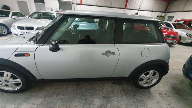 MINI 1.6 ONE * CLASSIC GENUINE 33,000 MILES* STUNNING TIMEWARP EXAMPLE*ULEZ OK