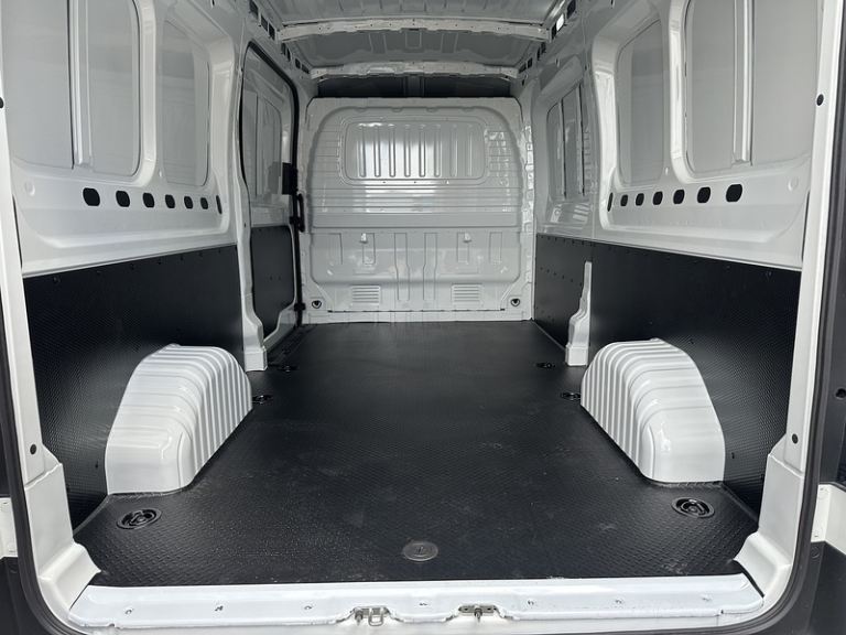 2025 Maxus Deliver 9 D20 LUX Panel Van Diesel Manual