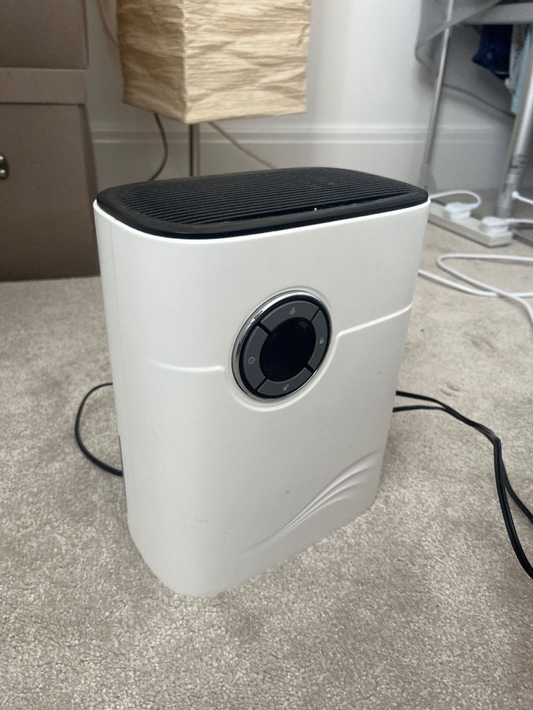 Small dehumidifier 