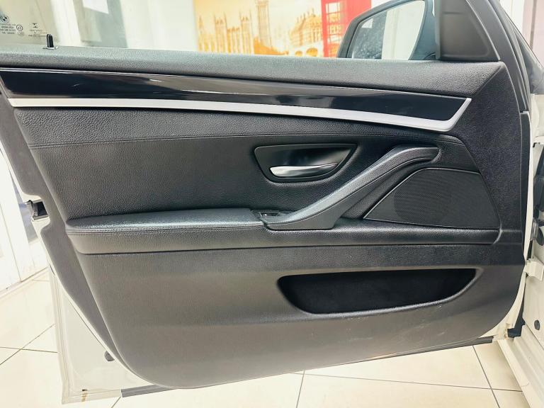 2015 BMW 5 Series 520d [190] SE 4dr Step Auto SALOON DIESEL Automatic