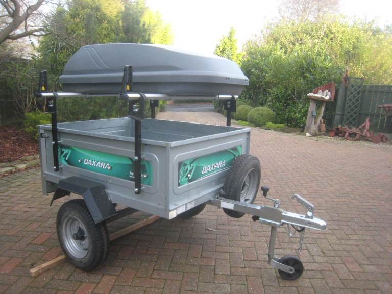 Daxara 127 trailer, Jockey wheel. spare wheel.Roof box,loadbars,shock absorbers