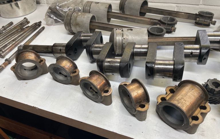 1920's Bentley 3 Litre Pistons, Conrods and Crankshaft