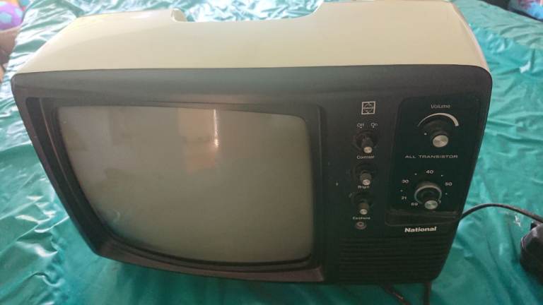 National transistor tv
