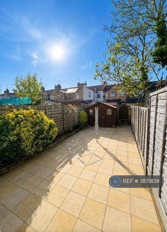 3 bedroom house in Ashburnham Road, Belvedere, DA17 (3 bed) (#2879139)