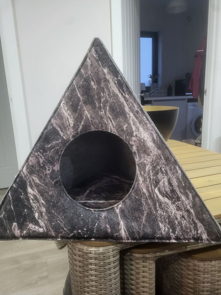 Pet bed