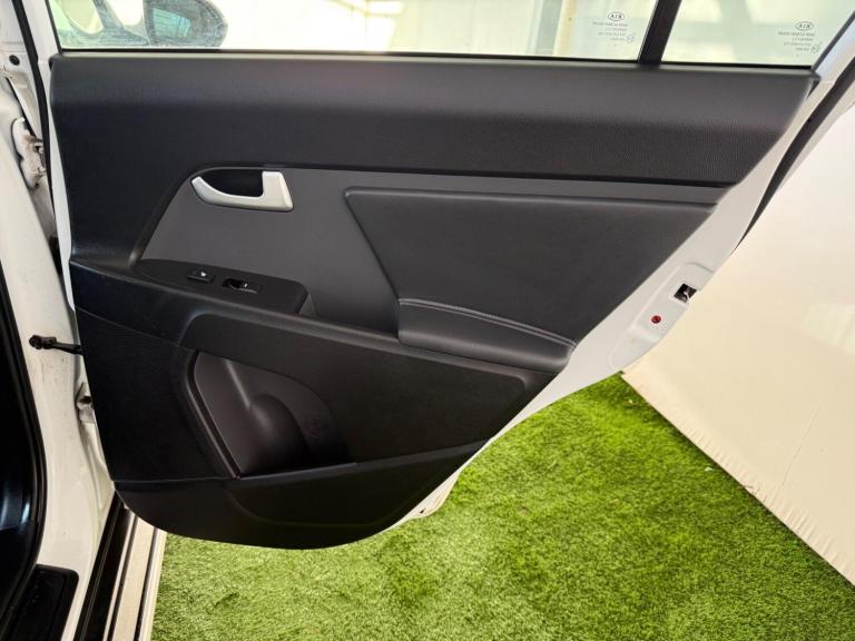 2015 Kia Sportage 2.0 CRDi KX-3 AWD Euro 5 5dr ESTATE Diesel Manual