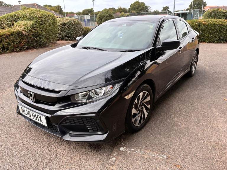 Black Honda Civic, Hatchback, 2018, Manual, 988 (cc), 5 doors