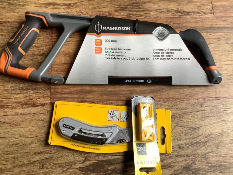 Magnusson 300mm Hacksaw & Stanley - New