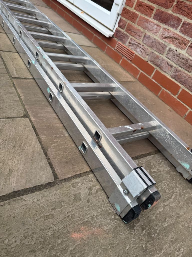 Extending Ladders - free 