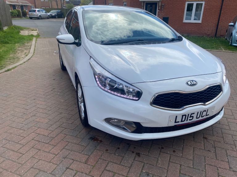 2015 Kia ceed 1.6 diesel £20 tax per year 