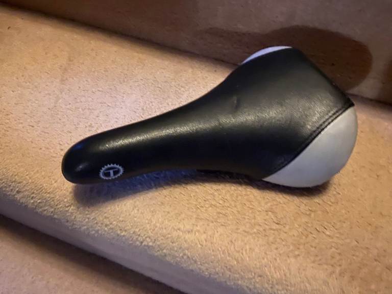 Bike saddle
