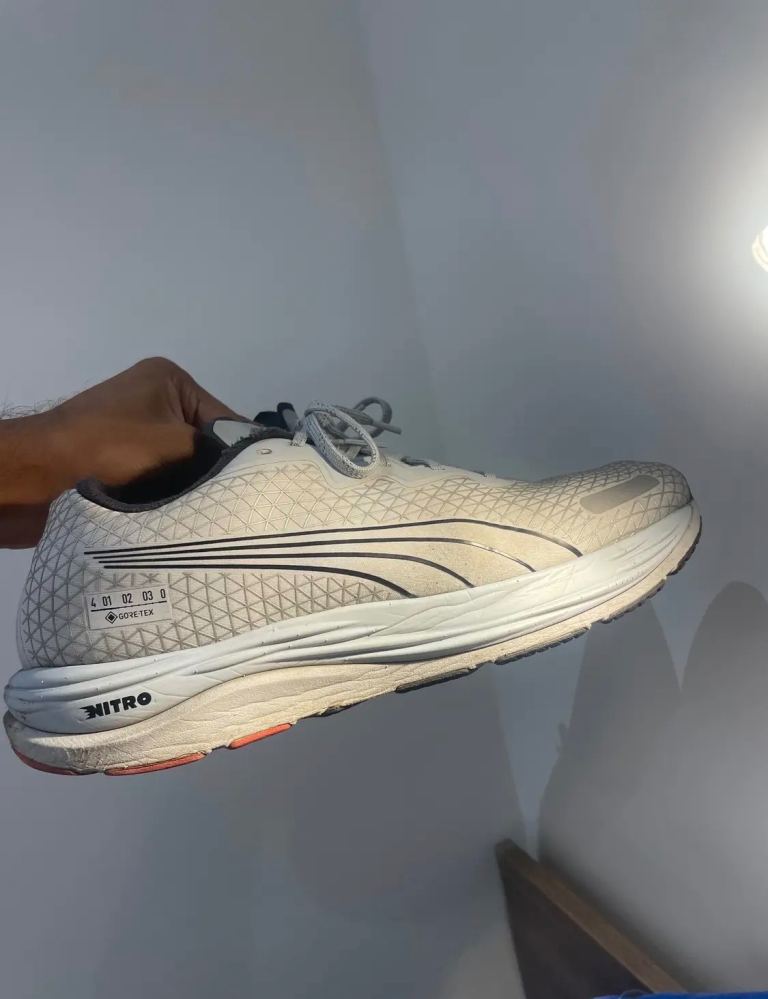 Puma seasons Nitro Running Shoes - White/Grey, Good Condition size UK 9.5 