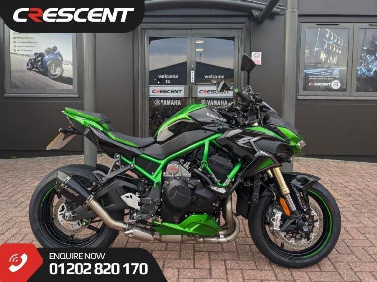 KAWASAKI ZH2 SE 2021 - 2 OWNERS - AKRAPOVIC PIPE- HEATED GRIPS- 4 SERVICE STAMPS