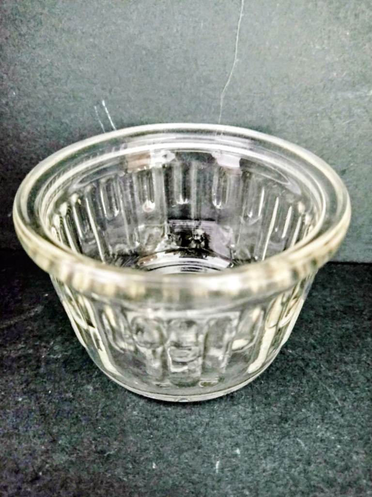 Vintage Small Glass Jelly Mould or as a Tea Light Candle Jar. Mint condition see photos/details!