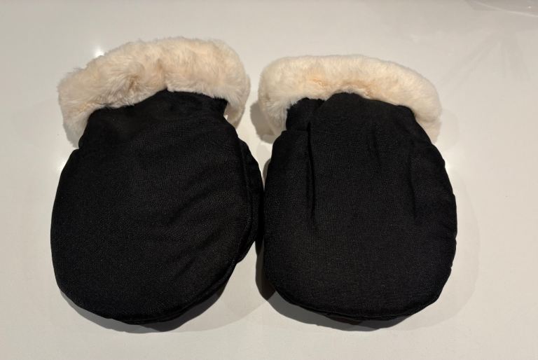 JoJo Maman Bébé Black Deluxe Pram Gloves