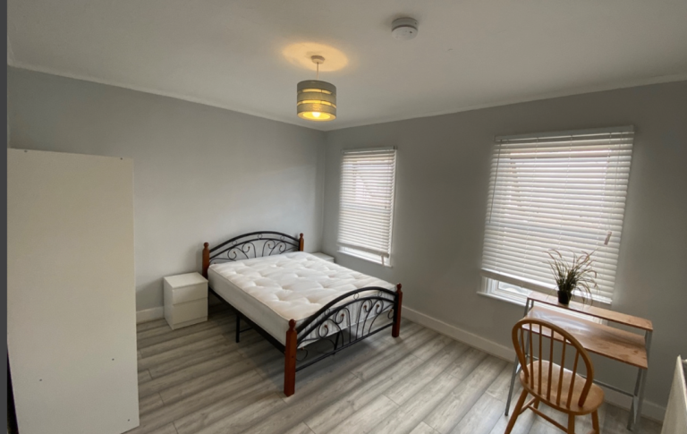 Double Room Stratford £750/pm - Bills Inc | Leyton | Garden | E15