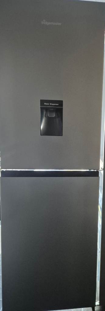 Fridgemaster Freestanding Fridge Freezer - Silver