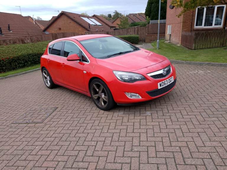 Vauxhall, ASTRA, Hatchback, 2013 Limited edition, Manual, 1686 (cc), 5 doors