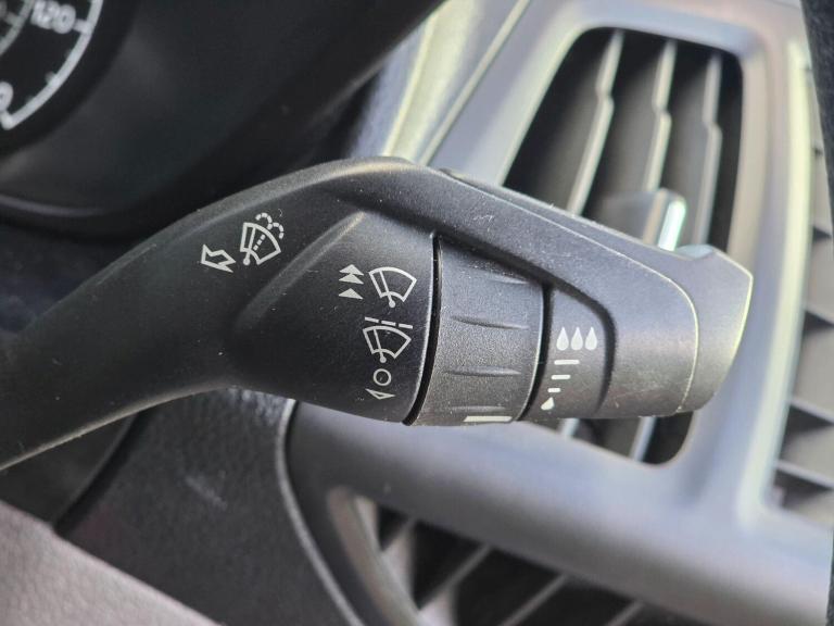 2018 Ford Transit Connect 1.5 220 EcoBlue Auto L1 Euro 6 (s/s) 5dr PANEL VAN Diesel Automatic