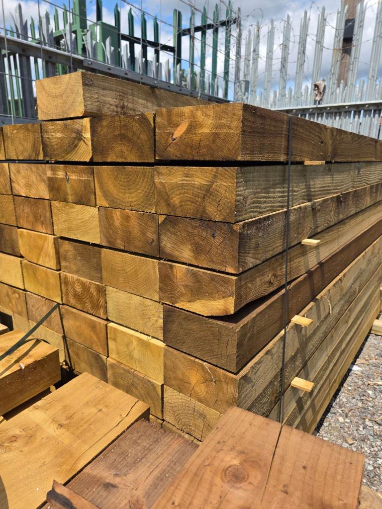 200x100 2.4m TIMBER GARDEN SLEEPERS 