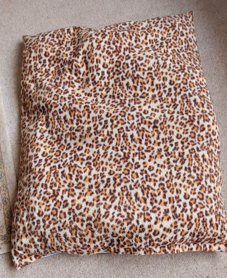 Dog Bed Medium/Large Dog