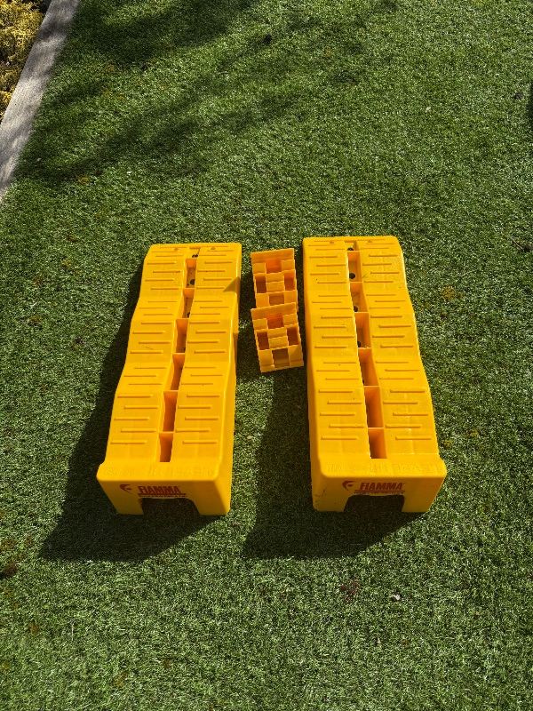 Fiamma Levelling Ramps