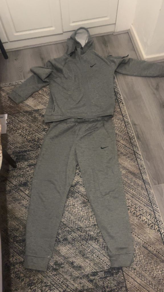 Nike tracksuit 