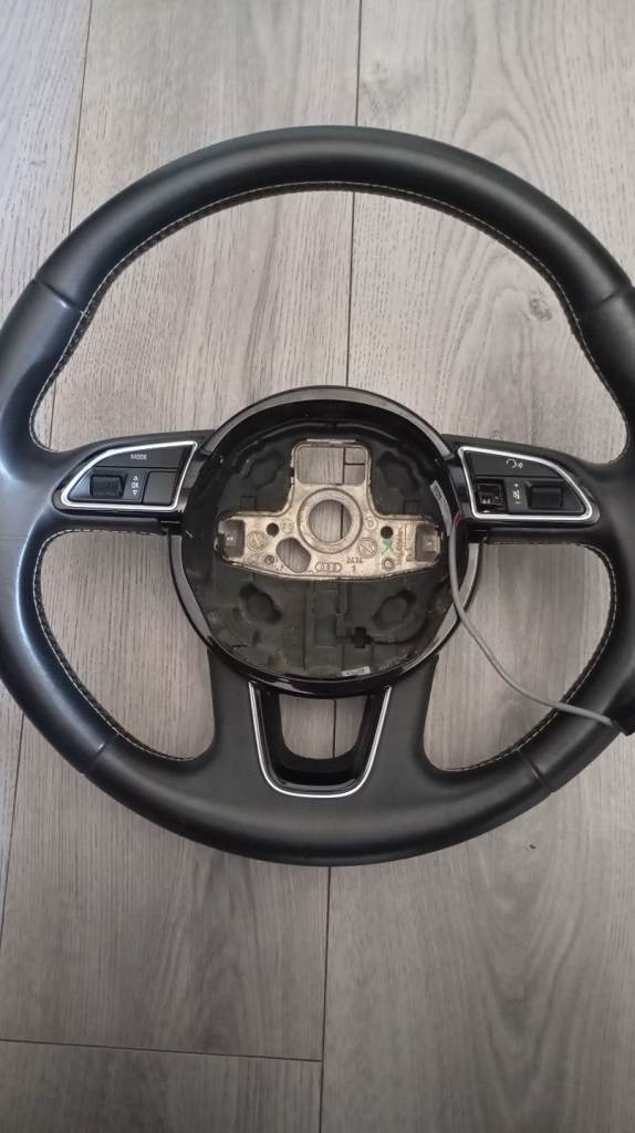 Audi Steering Wheel – Part No. 4L0419689A – Multi-Function (Q5 / Q7 / A4 / A5)