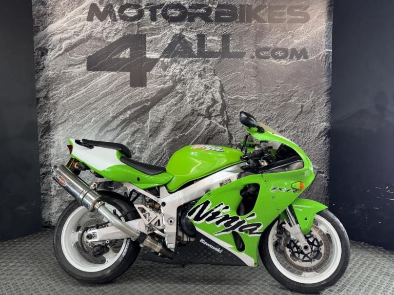 KAWASAKI ZX-7R 2021 NINJA 750