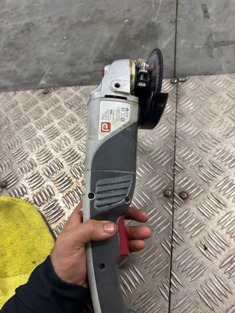 Angle grinder used condition
