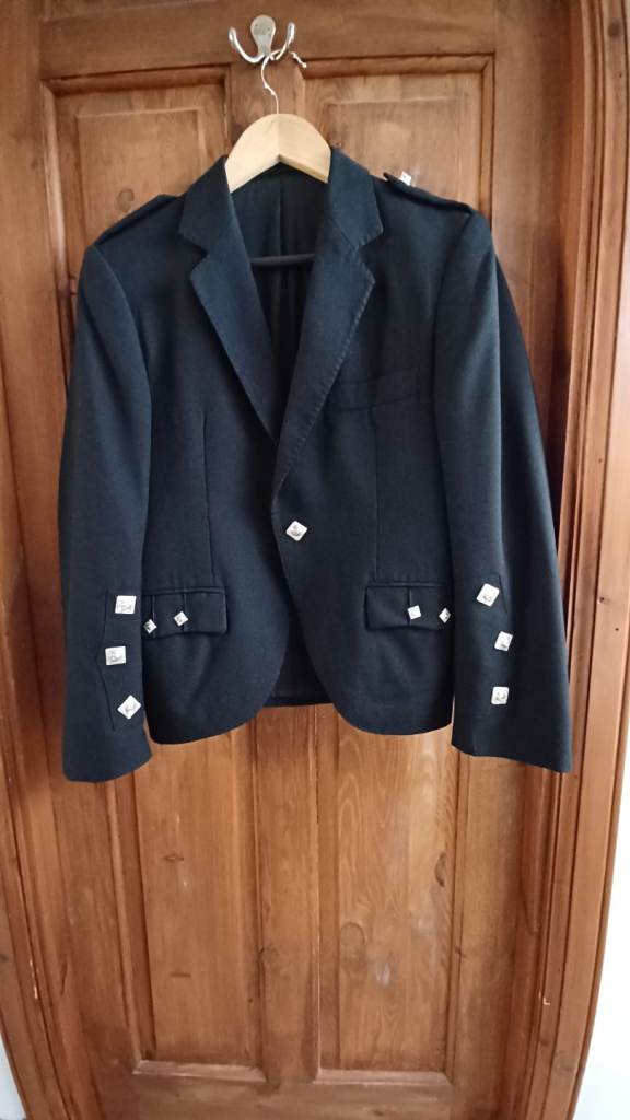 Kilt Jacket - Size Small (37/38 inches)