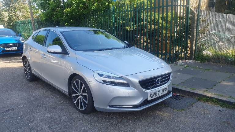 2017 VOLVO V40 Inscription D2 R -Design 2.0d EURO 6 ULEZ FREE