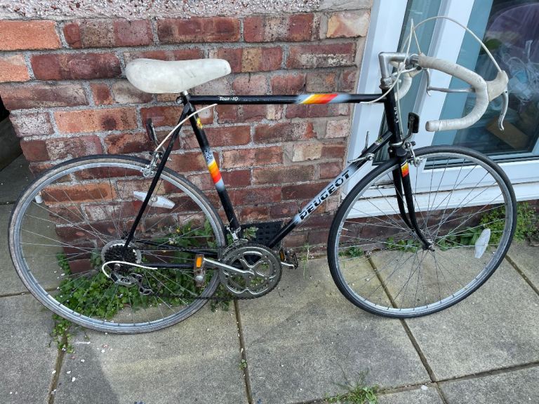 Vintage Peugeot 10 speed racing bike