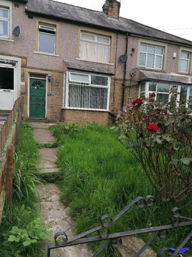 image for 3 Bedroom House to Rent BD7 Area