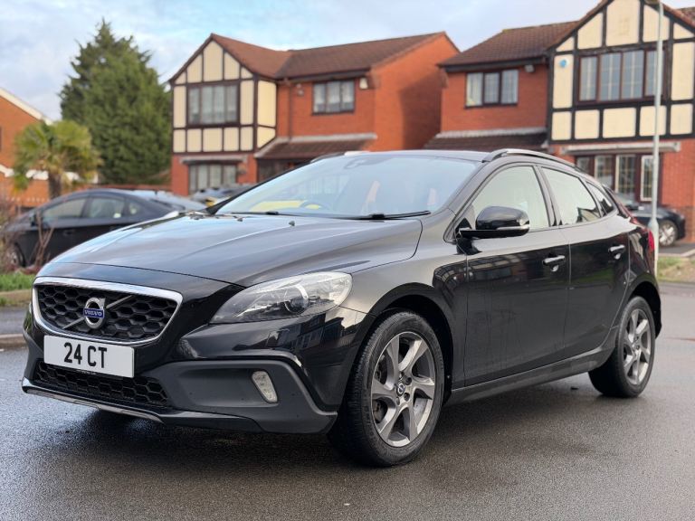 2015 Volvo V40CrossCountry 1.6 D2 Lux Euro 6 5dr Hatchback Automatic Massive Spec Low Miles