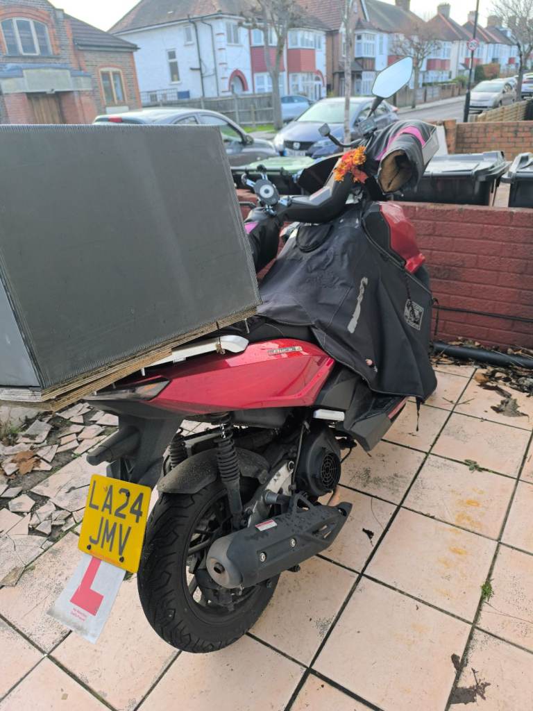 Lexmoto, AURA, 2024, 125 (cc)