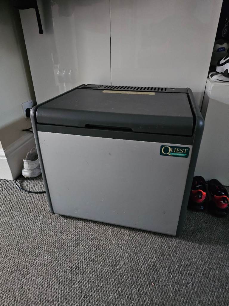 CAMPER/CAMPING FRIDGE